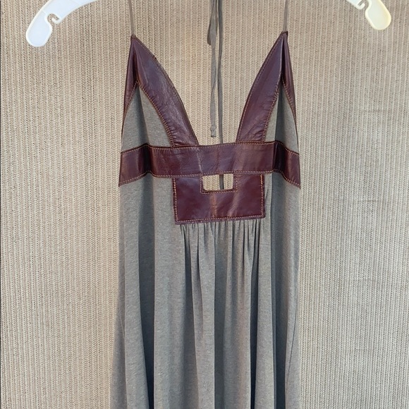 Dress - Picture 2 of 5